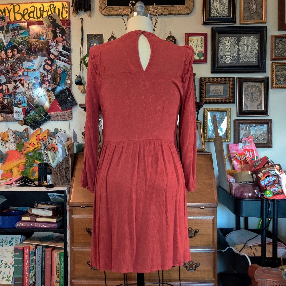 💚Beautiful Peasant Dress by Universal Threads - Picture 3 of 14